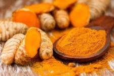 Watch out for these negative effects of using turmeric excessively
								